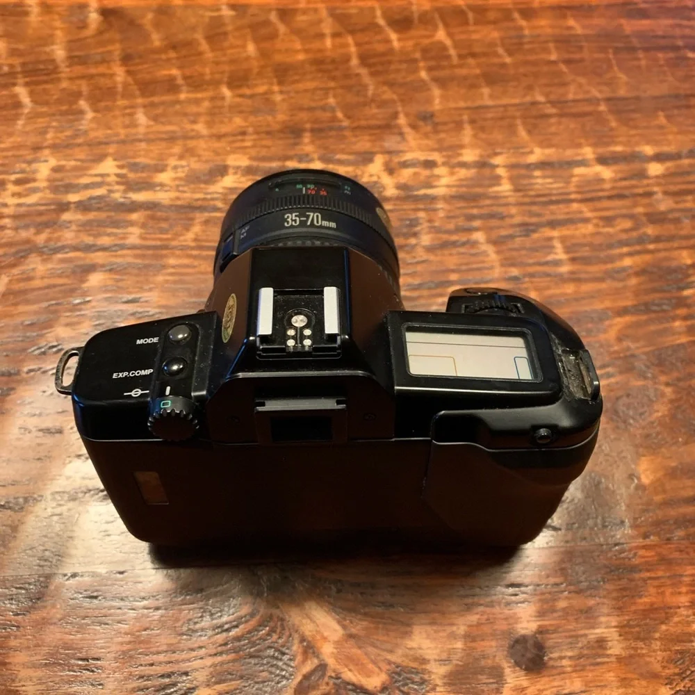 Canon eos 650 film camera